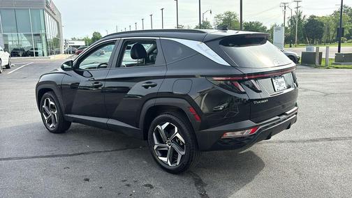Black Pearl 2024 Hyundai TUCSON SEL