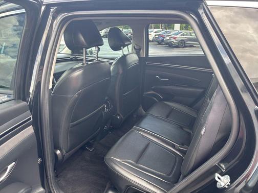 Black Pearl 2024 Hyundai TUCSON SEL