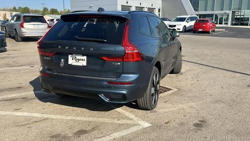2025 Volvo XC60 Plug-In Hybrid T8 Plus