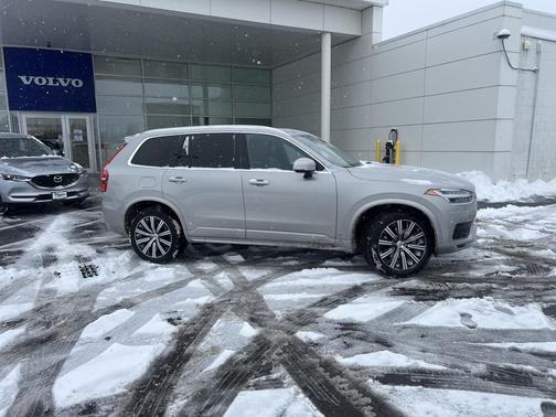 2023 Volvo XC90 B6 Core