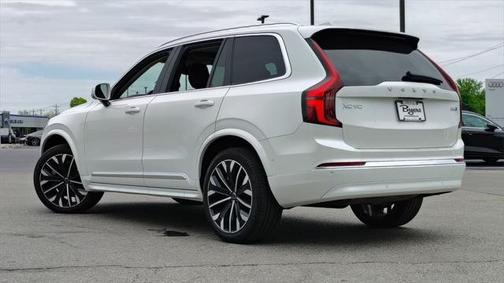 2025 Volvo XC90 B6 Plus 7-Seater