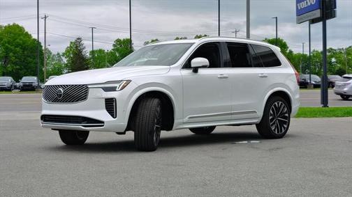 2025 Volvo XC90 B6 Plus 7-Seater