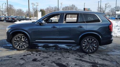 2026 Volvo XC90 B6 Plus 7-Seater