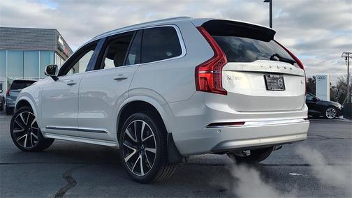 2022 Volvo XC90 Recharge Plug-In Hybrid T8 Inscription Expression 6 Passenger