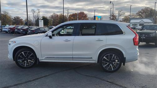 2022 Volvo XC90 Recharge Plug-In Hybrid T8 Inscription Expression 6 Passenger