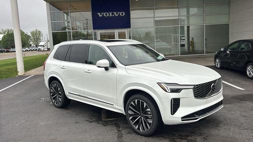 Crystal White Pearl 2026 Volvo XC90 B6 Ultra