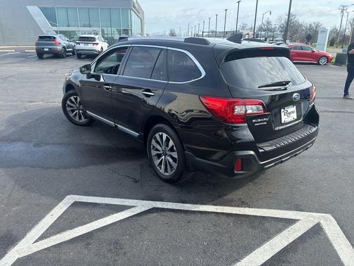2019 Subaru Outback 2.5i Touring
