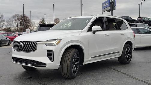 2026 Volvo XC90 B5 Core