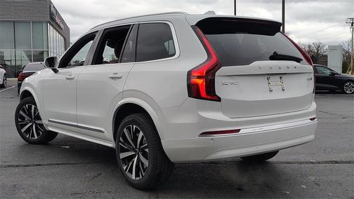 2026 Volvo XC90 B5 Core