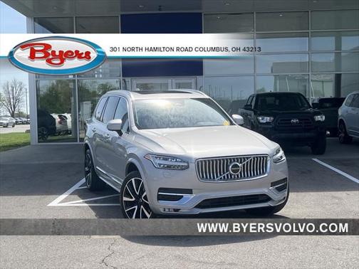 2024 Volvo XC90 B5 Plus