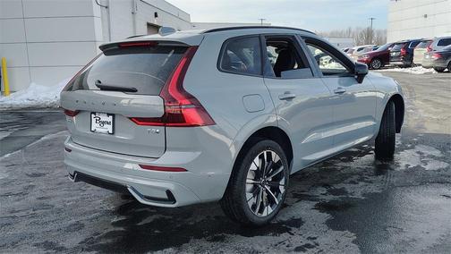 2026 Volvo XC60 Plug-In Hybrid T8 Plus