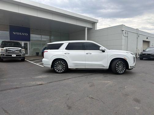 Hyper White 2023 Hyundai PALISADE Calligraphy