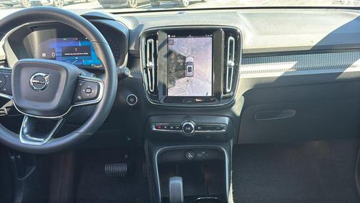 Vapour Gray Metallic 2025 Volvo XC40 B5 Plus Dark Theme