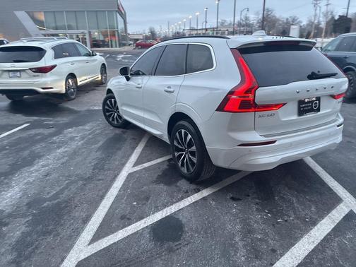 2023 Volvo XC60 B5 Core