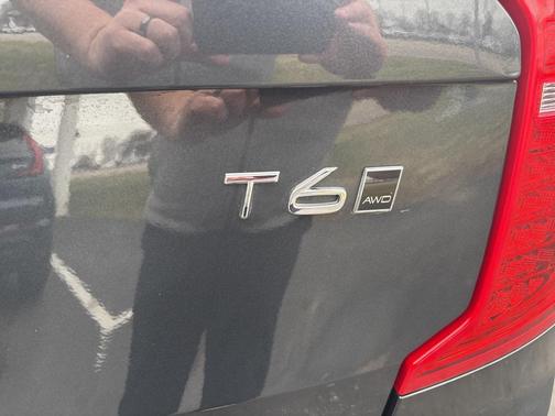 2022 Volvo XC90 T6 Inscription