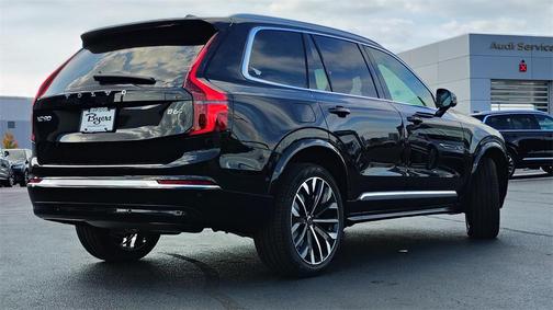2026 Volvo XC90 B6 Plus 7-Seater