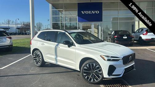 Crystal White Metallic 2026 Volvo XC60 B5 Ultra