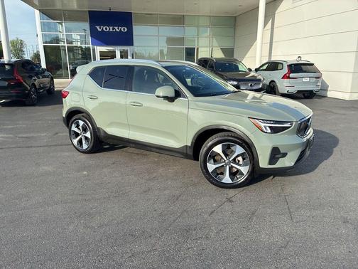 Sage Green 2025 Volvo XC40 B5 Plus Bright Theme
