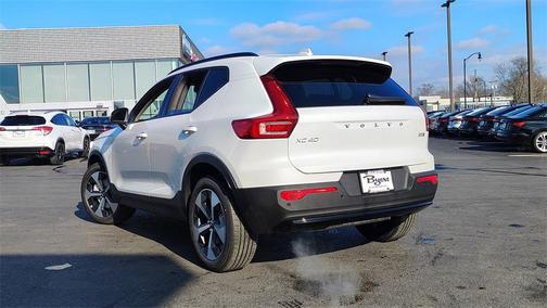 2026 Volvo XC40 B5 Plus