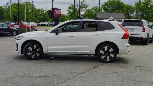 2024 Volvo XC60 Recharge Plug-In Hybrid T8 Plus Dark Theme