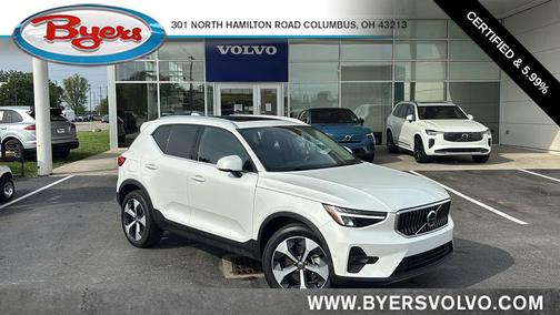 Crystal White Pearl 2025 Volvo XC40 B5 Plus Bright Theme
