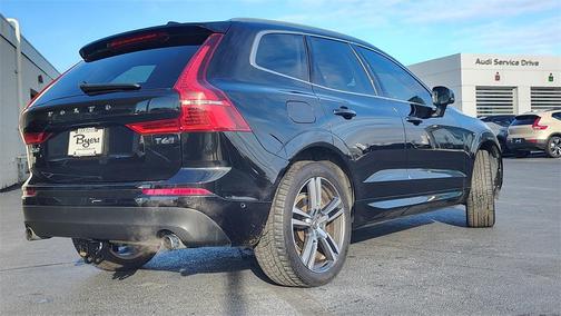 2019 Volvo XC60 T6 Momentum