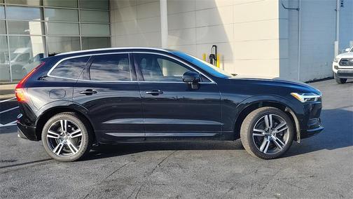 2019 Volvo XC60 T6 Momentum