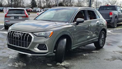 2022 Audi Q3 Premium