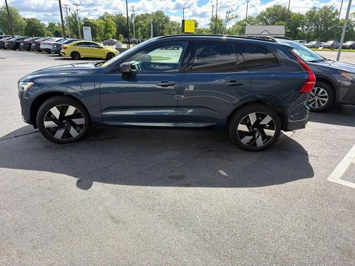 Denim Blue Metallic 2024 Volvo XC60 Recharge Plug-In Hybrid T8 Plus Dark Theme