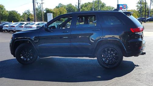 2017 Jeep Grand Cherokee Altitude
