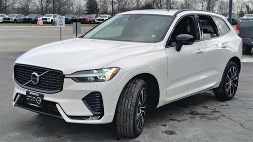 2025 Volvo XC60 B5 Plus