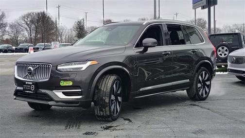 2024 Volvo XC90 Recharge Plug-In Hybrid T8 Plus Bright Theme 7 Passenger