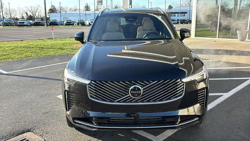 Onyx Black Metallic 2026 Volvo XC90 Plug-In Hybrid T8 Plus