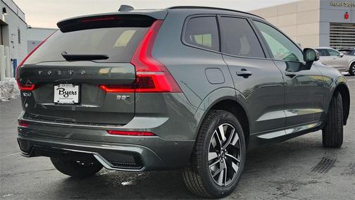 2026 Volvo XC60 B5 Plus