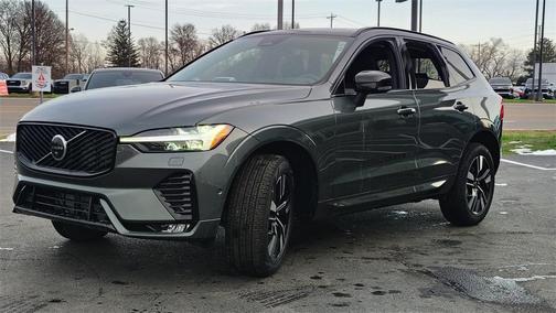 2026 Volvo XC60 B5 Plus