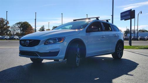 2018 Volvo V60 Cross Country T5 Platinum
