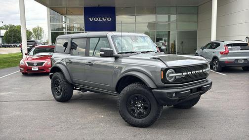 Gray Metallic 2022 Ford Bronco Wildtrak