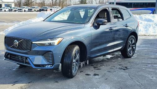 2026 Volvo XC60 B5 Plus