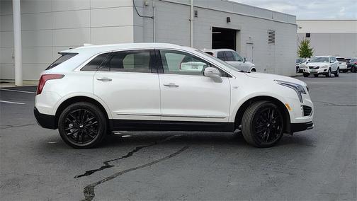 2022 Cadillac XT5 Premium Luxury