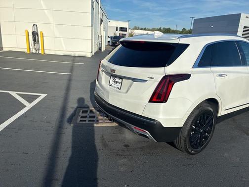 2022 Cadillac XT5 Premium Luxury