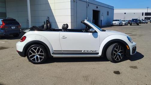 2017 Volkswagen Beetle 1.8T Dune