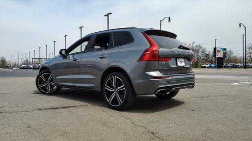 2021 Volvo XC60 Recharge Plug-In Hybrid T8 R-Design