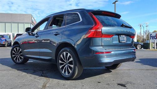 2023 Volvo XC60 B5 Core