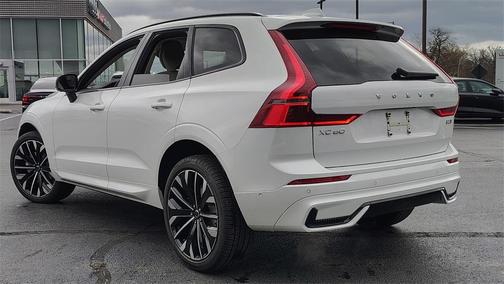 2026 Volvo XC60 B5 Ultra