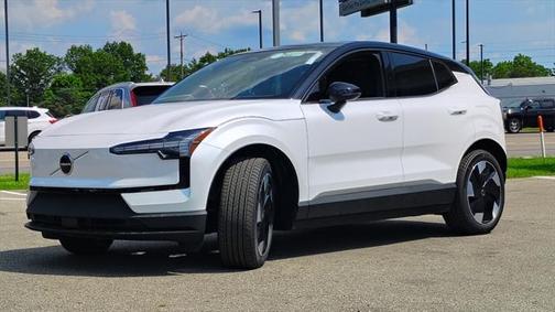 2025 Volvo EX30 Twin Motor Plus