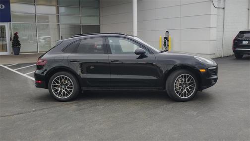2017 Porsche Macan S