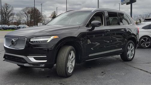 2024 Volvo XC90 B5 Core