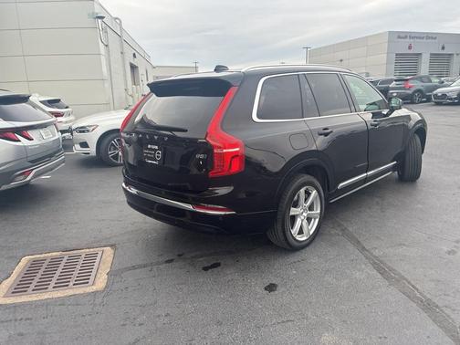 2024 Volvo XC90 B5 Core