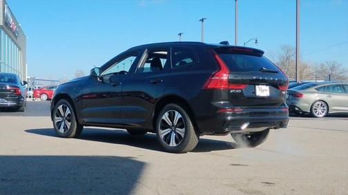 2025 Volvo XC60 Plug-In Hybrid T8 Core