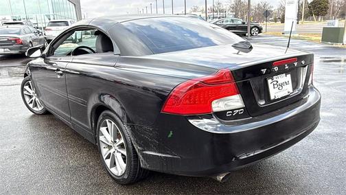 2011 Volvo C70 T5